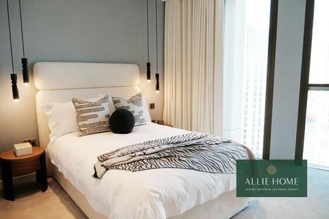 3 bedroom flat for sale, 6 Carnation Way, London SW8