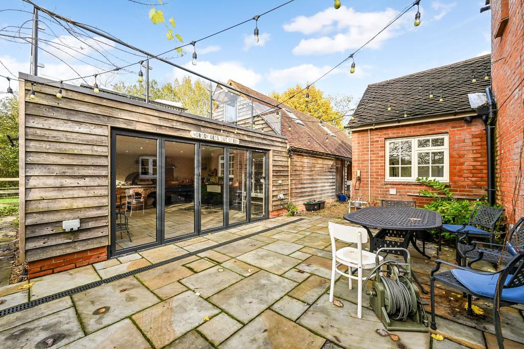 Outdoor Kitchen
