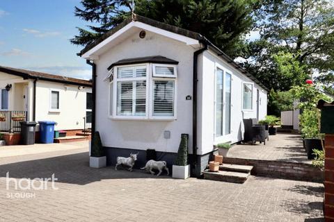 1 bedroom park home for sale, Willows Riverside Park, WINDSOR