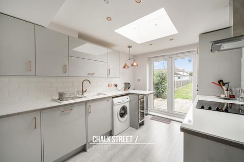 2 bedroom terraced house for sale, Hamilton Road, Gidea Park, RM2