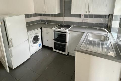 2 bedroom end of terrace house to rent, Westborough Road, Maidenhead, Berkshire, SL6