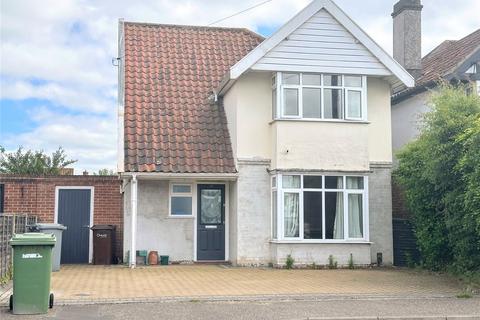 4 bedroom detached house to rent, Cromer Road, Norfolk NR6
