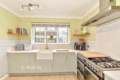 3 bedroom detached house for sale, Pound Road, East Peckham, Tonbridge, Kent