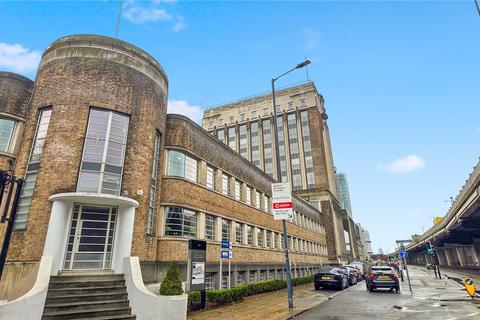 undefined, Great West Road, Brentford, TW8