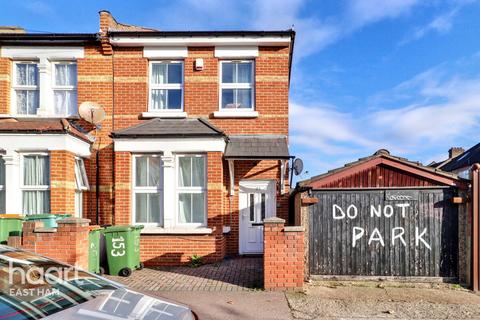 2 bedroom end of terrace house for sale, Fourth Avenue, London
