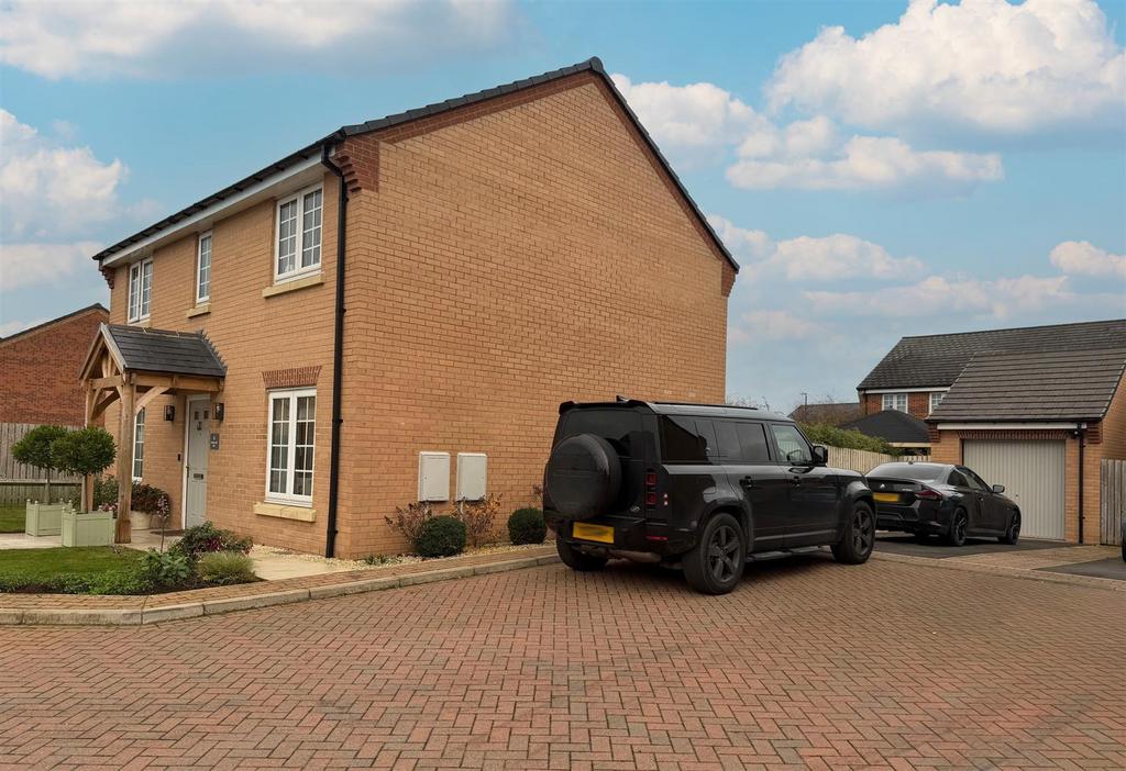 Driveway copy.jpg