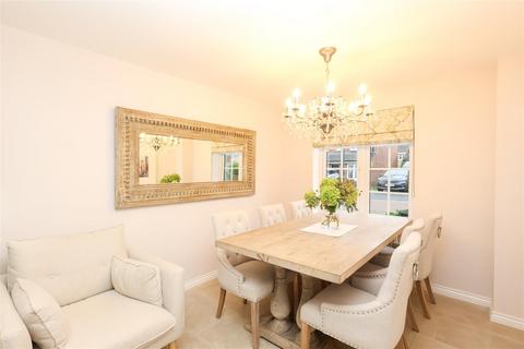 4 bedroom detached house for sale, Woodland Way, Sowerby