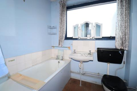 undefined, Holywell Close, Farnborough GU14