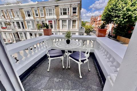 2 bedroom flat for sale, Perham Road