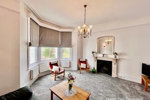 2 bedroom flat for sale, Perham Road