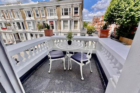 2 bedroom flat for sale, Perham Road