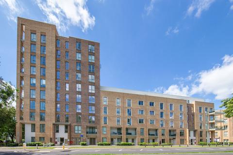 2 bedroom flat to rent, Grahame Park Way, London, NW9