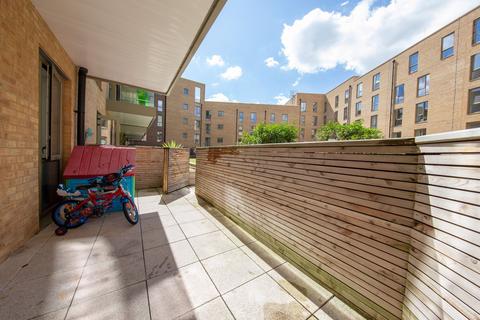 2 bedroom flat to rent, Grahame Park Way, London, NW9