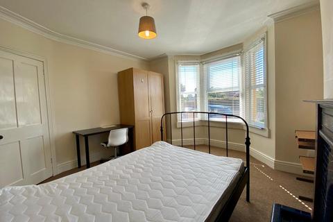 undefined, Kingsway, Bath BA2