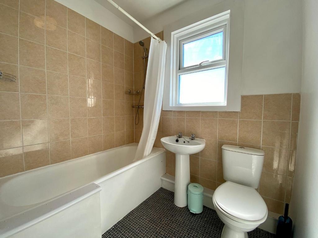 Bathroom.jpeg
