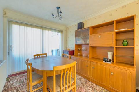 3 bedroom semi-detached house for sale, Apple Close, Birstall