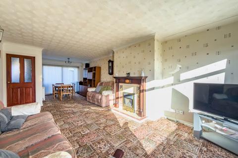 3 bedroom semi-detached house for sale, Apple Close, Birstall