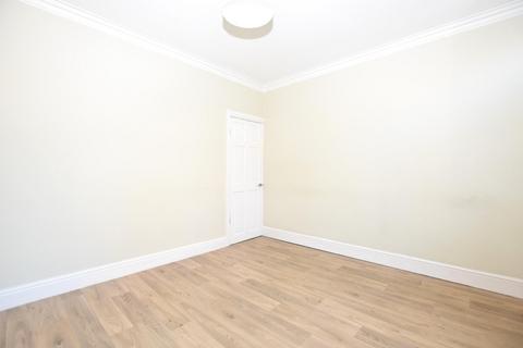 2 bedroom terraced house to rent, Lower Grove Road, Chesterfield