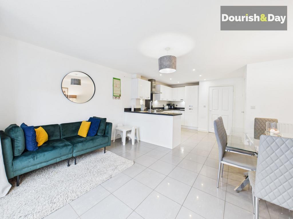 Living/Dining Area