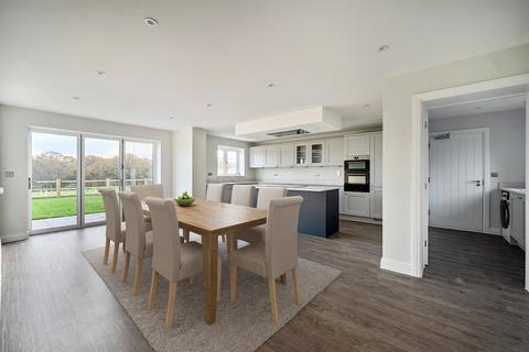 4 bedroom detached house for sale, Bowbrook Copse, Charter Alley RG26