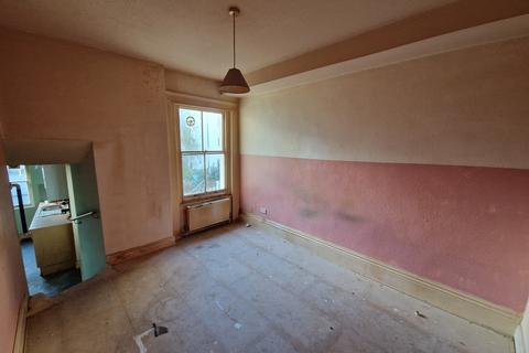 1 bedroom flat for sale, First Floor Flat, 11 York Road, East Sussex, BN3 1DJ