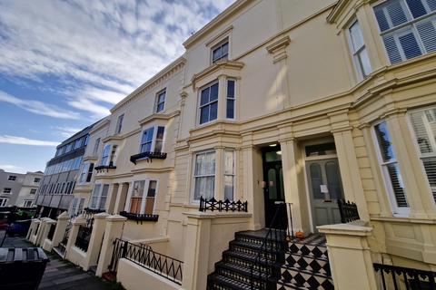 1 bedroom flat for sale, First Floor Flat, 13 York Road, East Sussex, BN3 1DJ