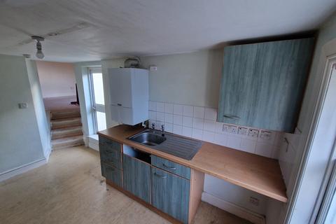 1 bedroom flat for sale, First Floor Flat, 13 York Road, East Sussex, BN3 1DJ