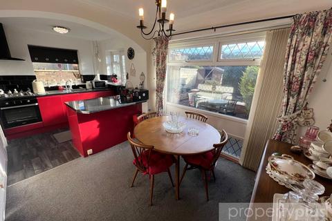 3 bedroom semi-detached house for sale, Parklands Crescent, Tonyrefail, Porth, Rhondda Cynon Taff, CF39