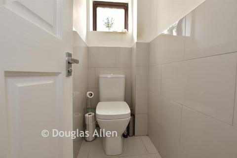 4 bedroom semi-detached house for sale, Marle Gardens, Waltham Abbey EN9