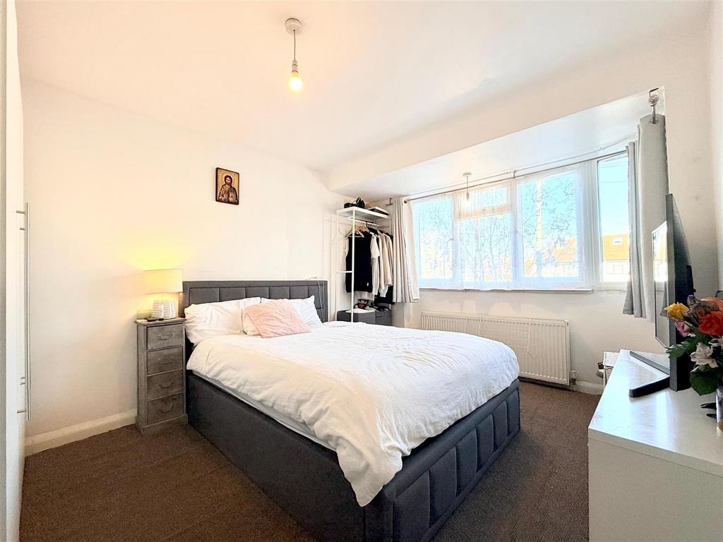 Bittacy Upstairs Flat 4.jpg