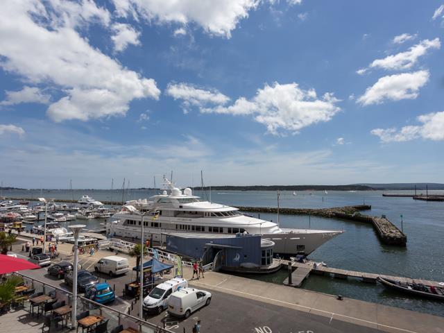 1 Dolphin Quays-15 640 X 480.jpg