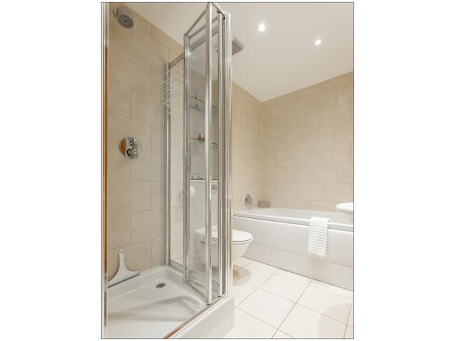 1 Dolphin Quays-1 640 X 480.jpg