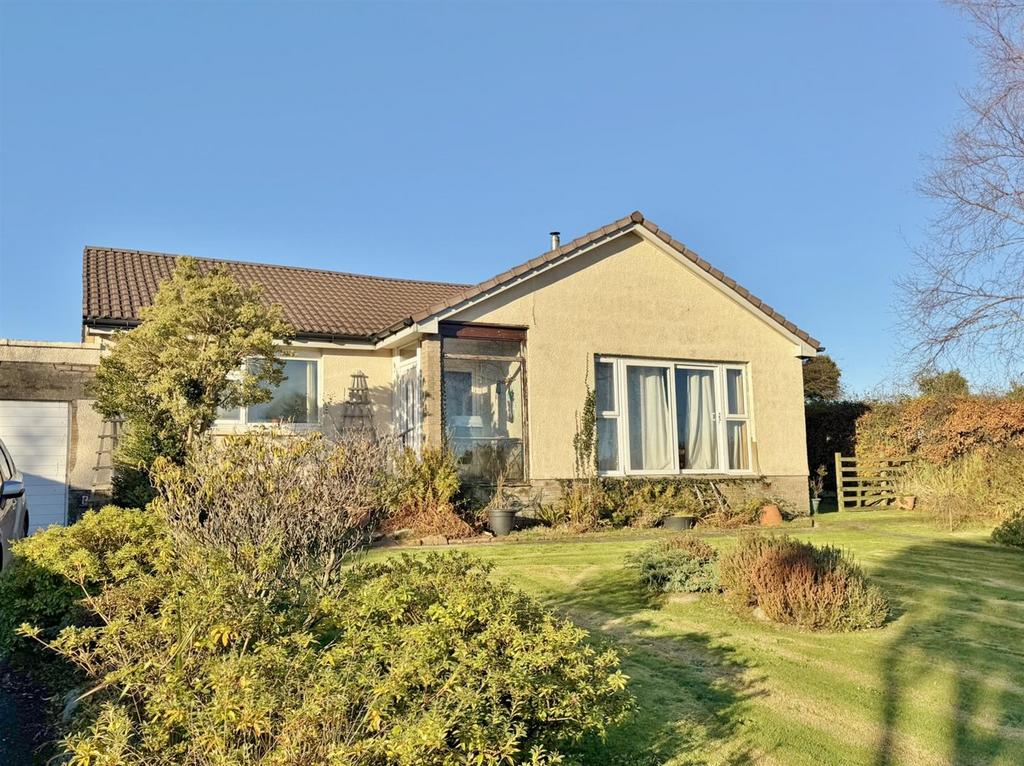 Ling Moor front
