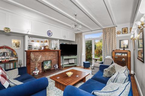 undefined, Brooklands Road, Brooklands