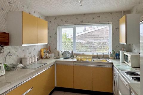 3 bedroom terraced house for sale, High Street, Penarth