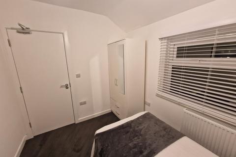 1 bedroom house to rent, Ringwood Crescent, Sheffield S20