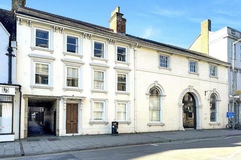 undefined, High Street, Swindon SN1
