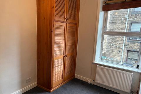 2 bedroom terraced house to rent, Belmont Terrace, Foulridge BB8