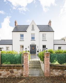 4 bedroom detached house for sale, La Route Des Cotils, Grouville, Jersey