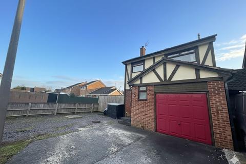 undefined, Sandpiper Close, Newton-le-willows WA12