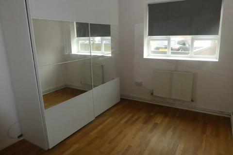 undefined, Faymore gardens South ockendon rm15 5nw