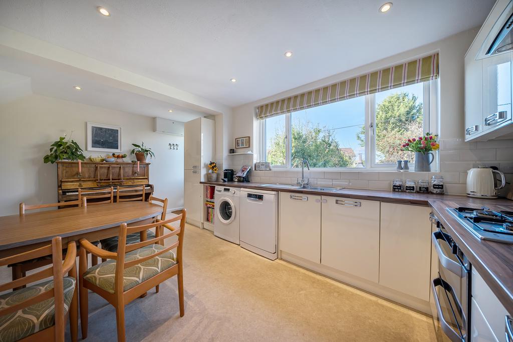 Kitchen / Breakfast Room