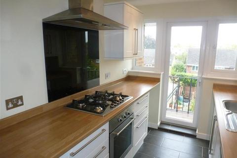 4 bedroom semi-detached house to rent, Garbett Road, Winchester