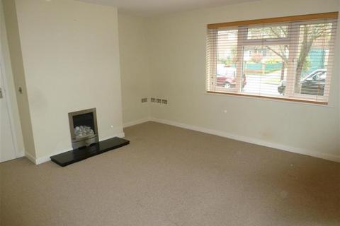 4 bedroom semi-detached house to rent, Garbett Road, Winchester