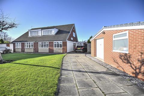 undefined, Riversmeade, Leigh
