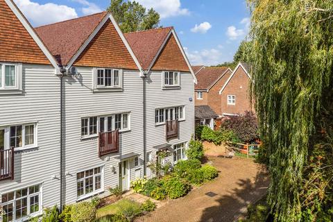 undefined, Hopgarden Close, Lamberhurst, TN3