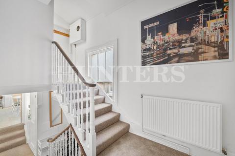3 bedroom flat to rent, St Pauls Road, Tottenham, N17