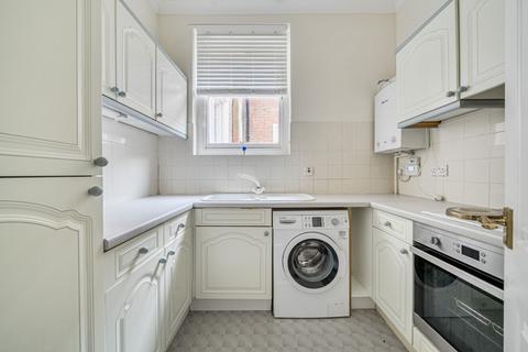 undefined, London Road, Vale Towers, TN1