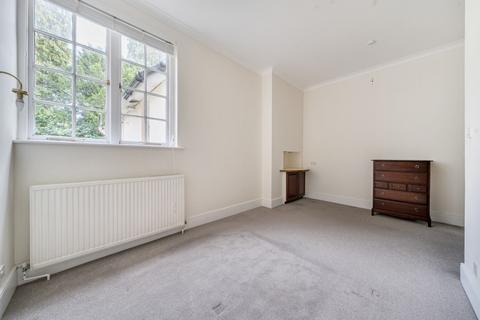 undefined, London Road, Vale Towers, TN1