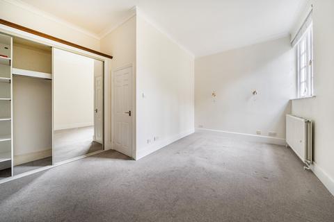 undefined, London Road, Vale Towers, TN1